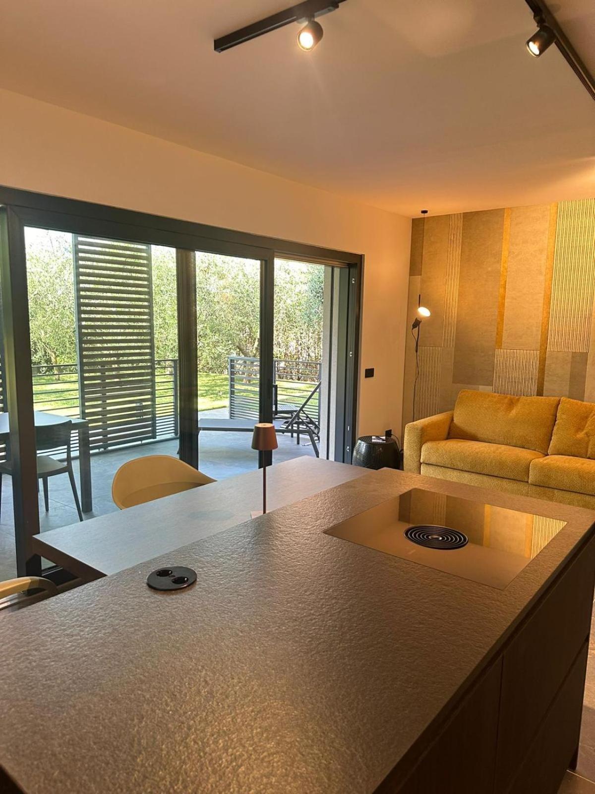 Casa 32 Loft - Garda Lake Torbole Sul Garda Dış mekan fotoğraf