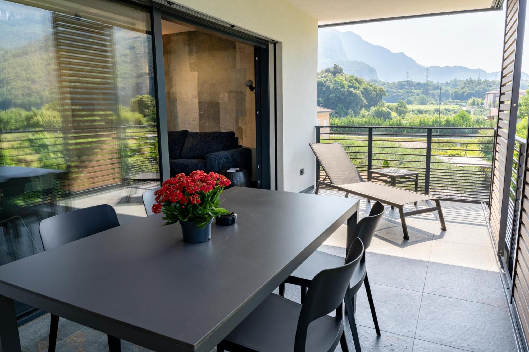 Casa 32 Loft - Garda Lake Torbole Sul Garda Dış mekan fotoğraf